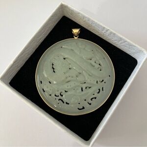 14k Gold Jade Chinese Dragon Carved Round Pendant